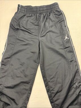 Jordan Boys Black Sweatpants White Logo Piping Elastic Waist Side Pockets 16-18
